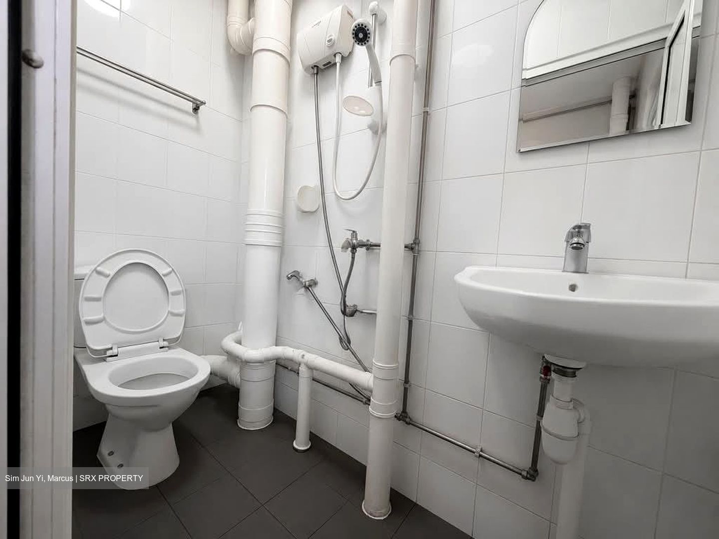 Blk 705 Hougang Avenue 2 (Hougang), HDB Executive #574568071